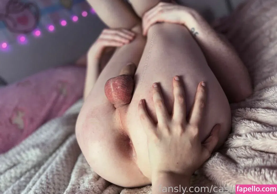 cassiemoans Onlyfans Photo Gallery 