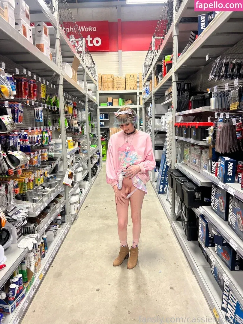 cassiemoans Onlyfans Photo Gallery 