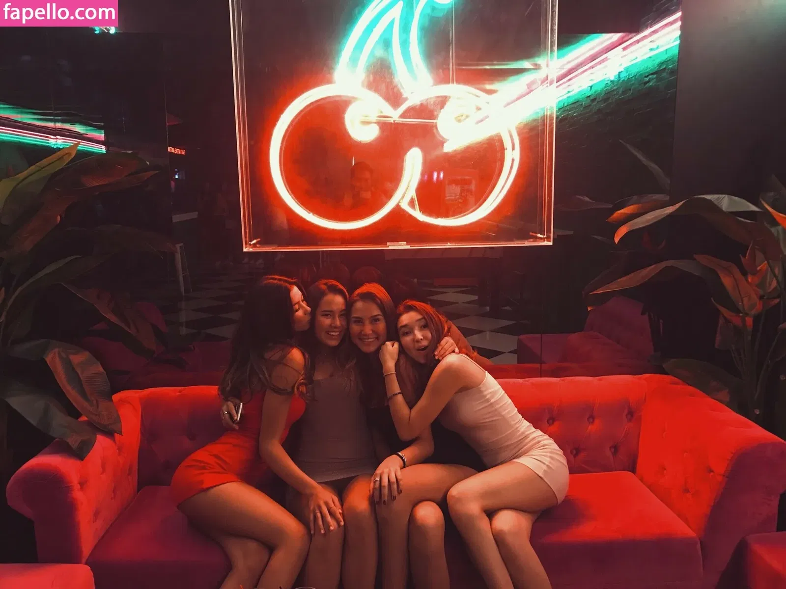 zoey_cks Onlyfans Photo Gallery 