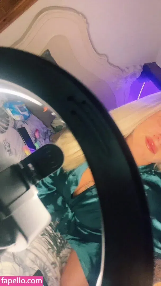 that_blonde_niki Onlyfans Photo Gallery 