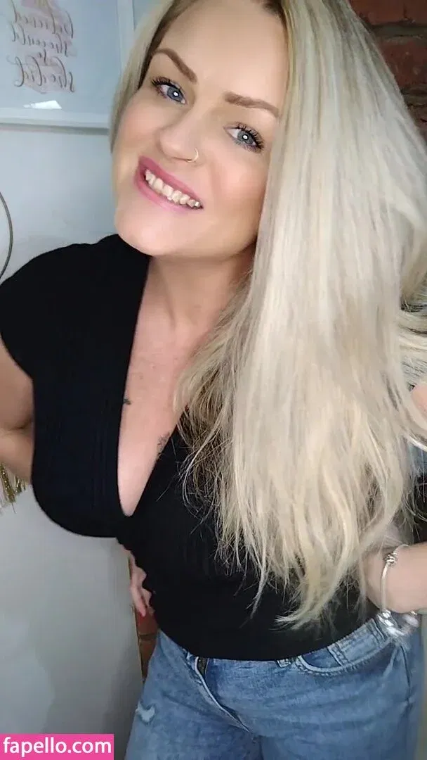 that_blonde_niki Onlyfans Photo Gallery 