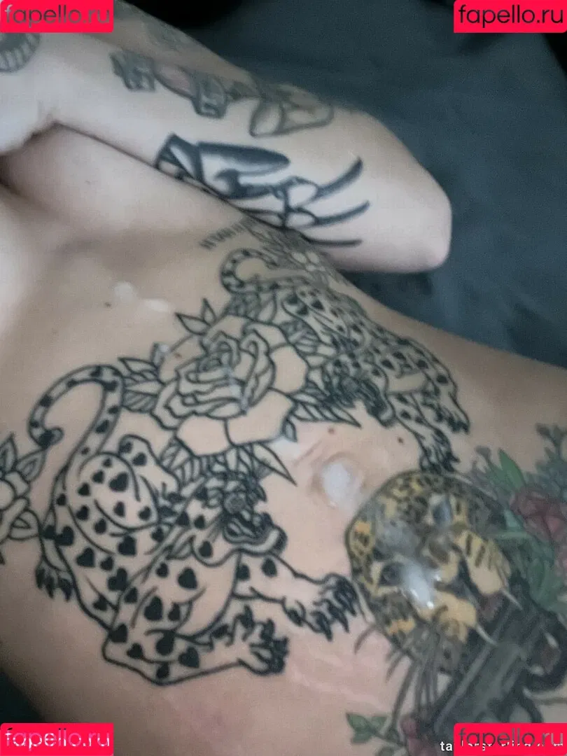 Taylor Starling Onlyfans Photo Gallery 