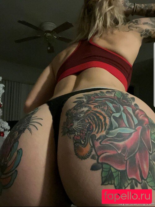 Taylor Starling Onlyfans Photo Gallery 