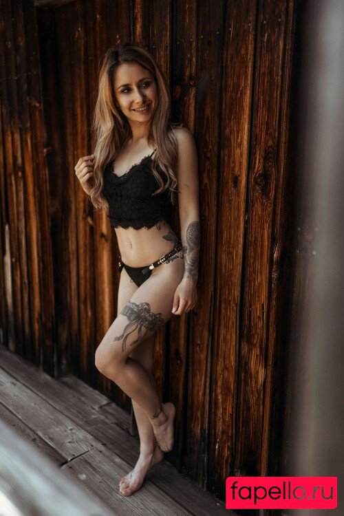 Lisa Yasmin Nude Onlyfans Photo 41