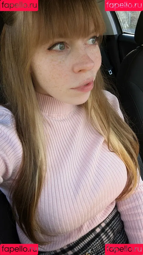 Bat Maisie Onlyfans Photo Gallery 