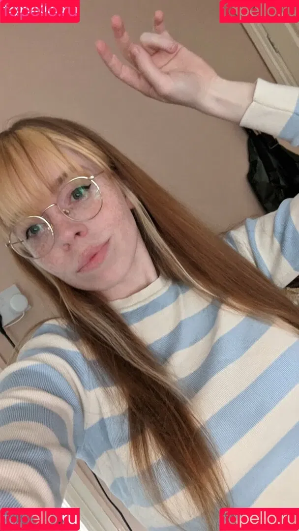 Bat Maisie Onlyfans Photo Gallery 