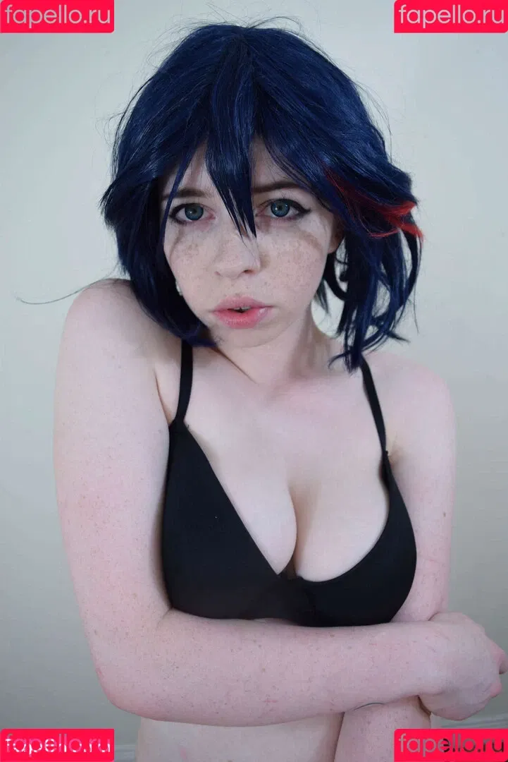 Bat Maisie Onlyfans Photo Gallery 