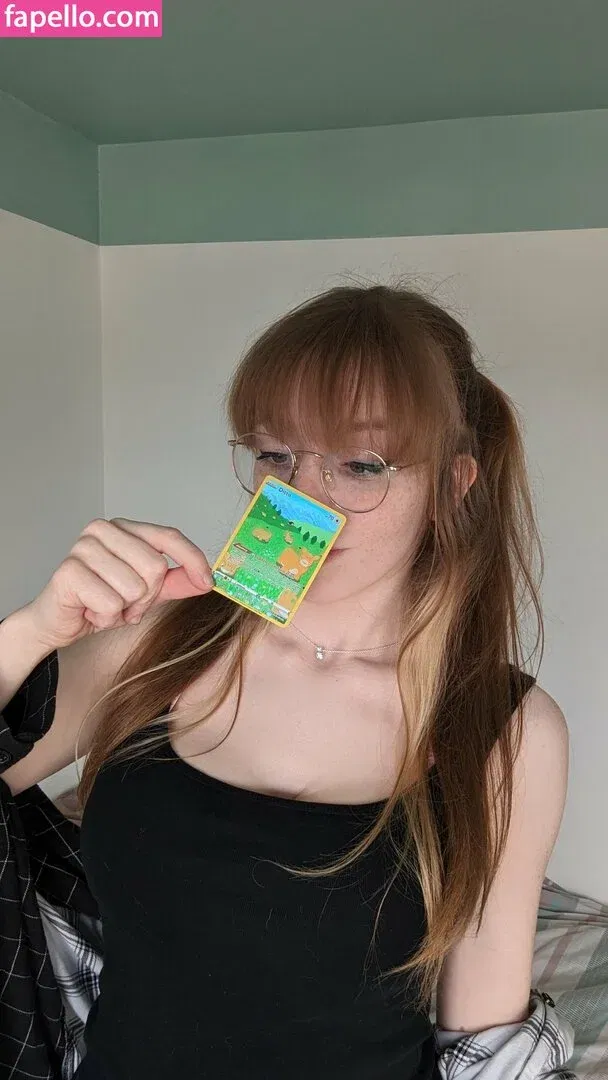 Bat Maisie Onlyfans Photo Gallery 