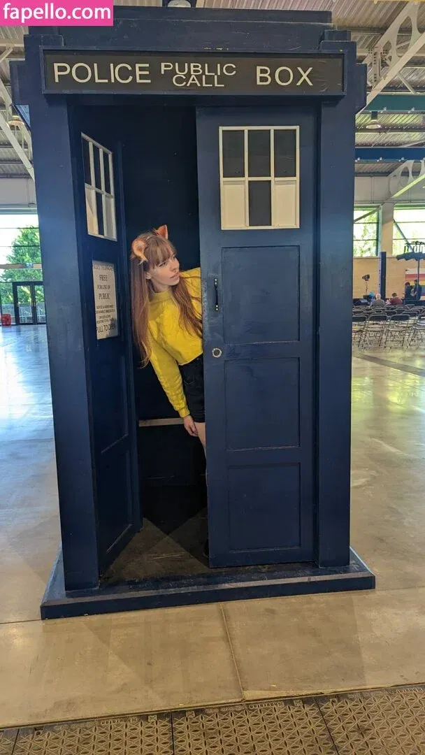 Bat Maisie Onlyfans Photo Gallery 