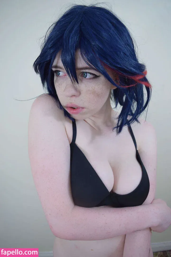 Bat Maisie Onlyfans Photo Gallery 