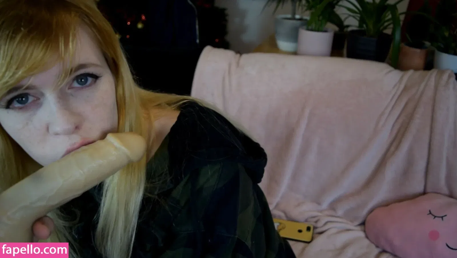 Bat Maisie Onlyfans Photo Gallery 