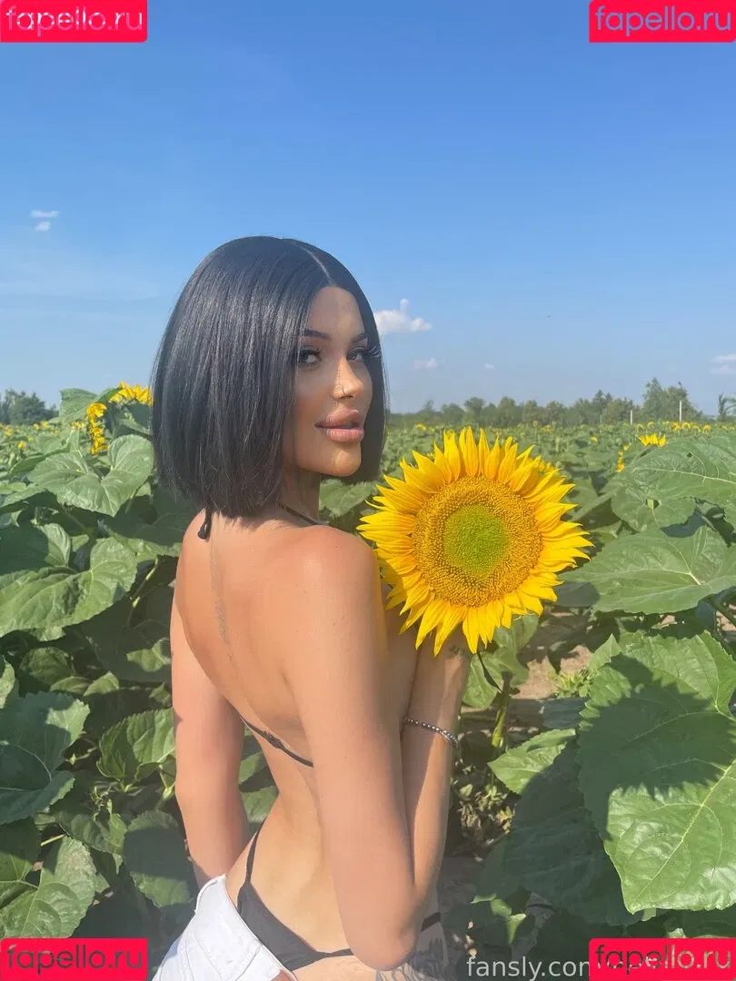 bellahotx Onlyfans Photo Gallery 