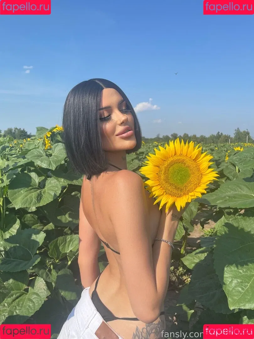 bellahotx Onlyfans Photo Gallery 