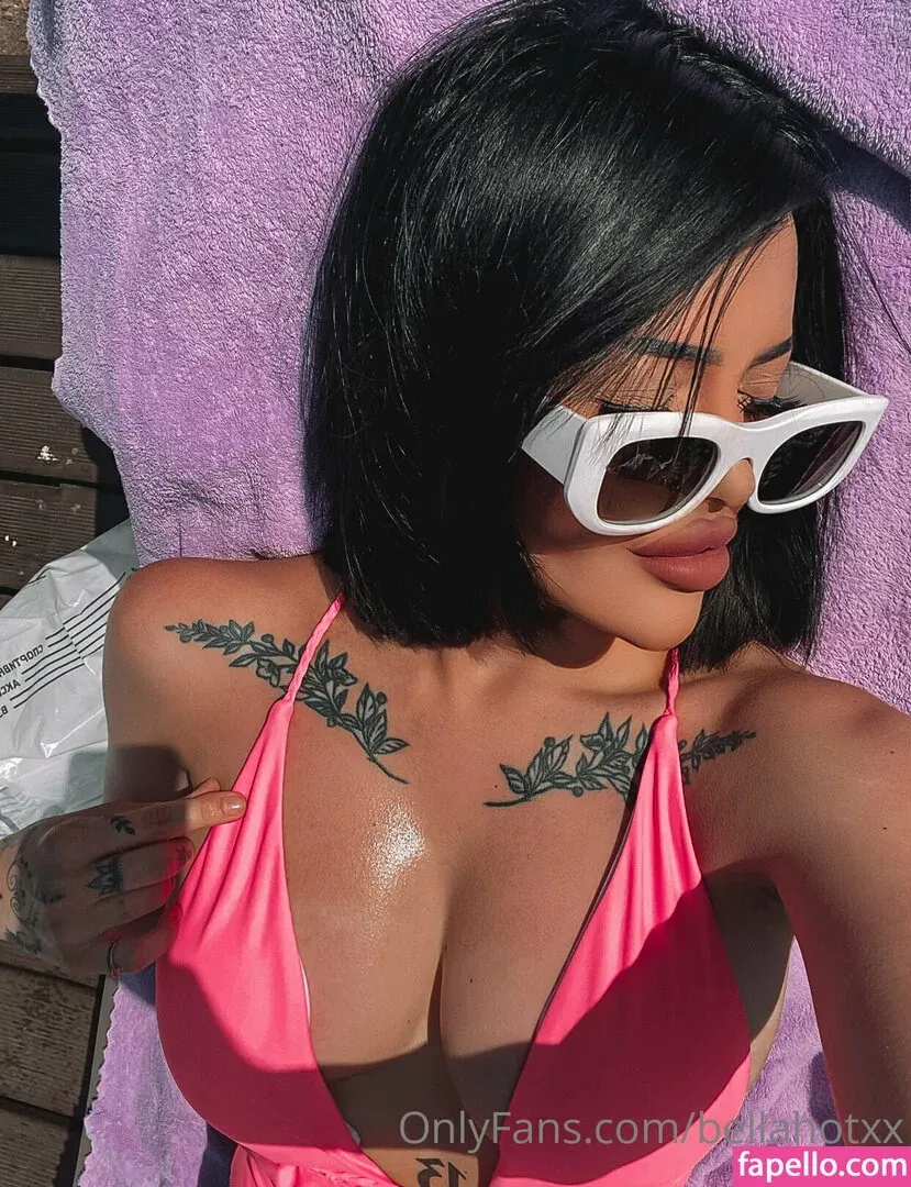 bellahotx Onlyfans Photo Gallery 