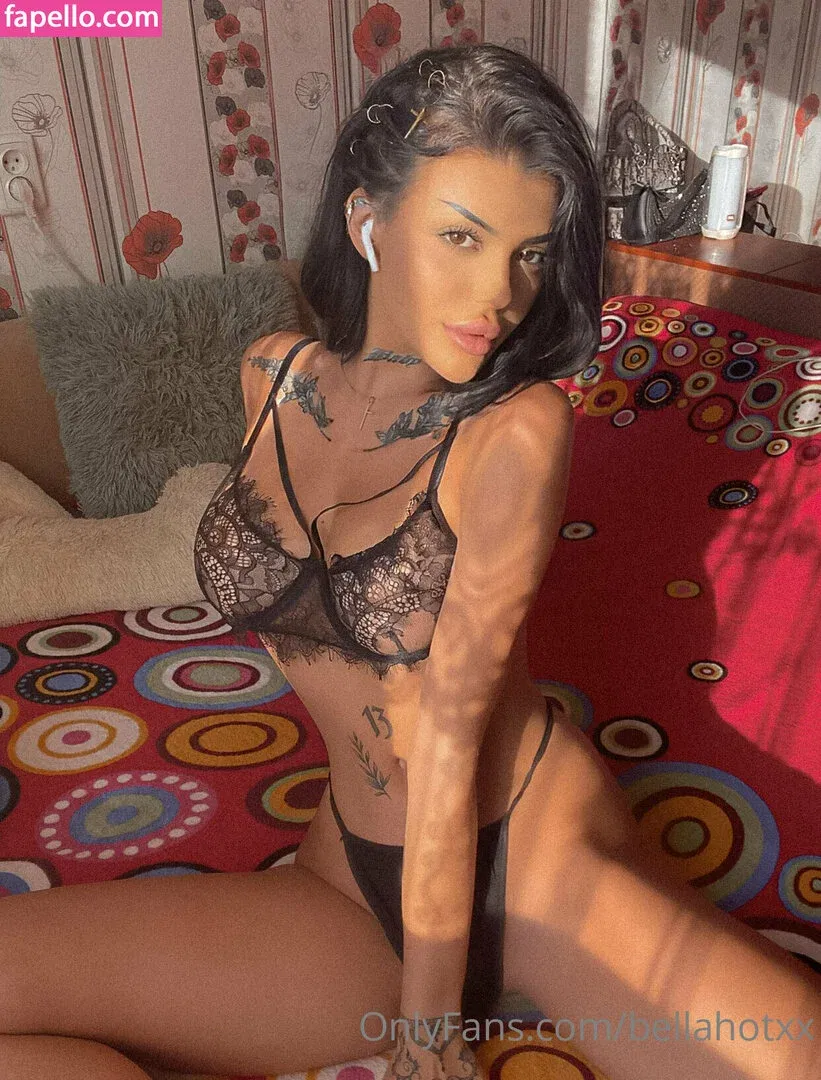 bellahotx Onlyfans Photo Gallery 