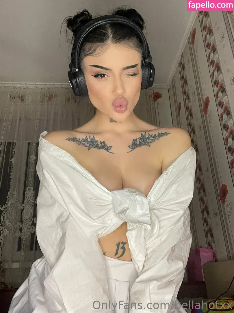 bellahotx Onlyfans Photo Gallery 