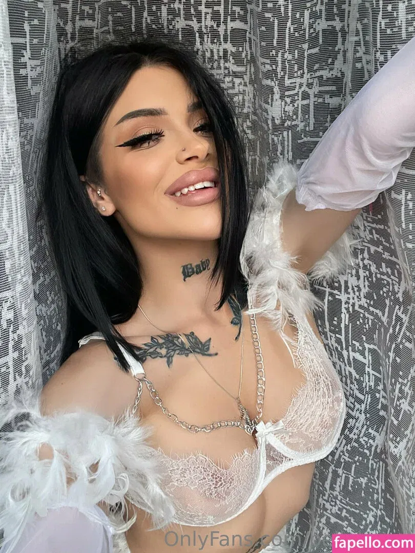 bellahotx Onlyfans Photo Gallery 