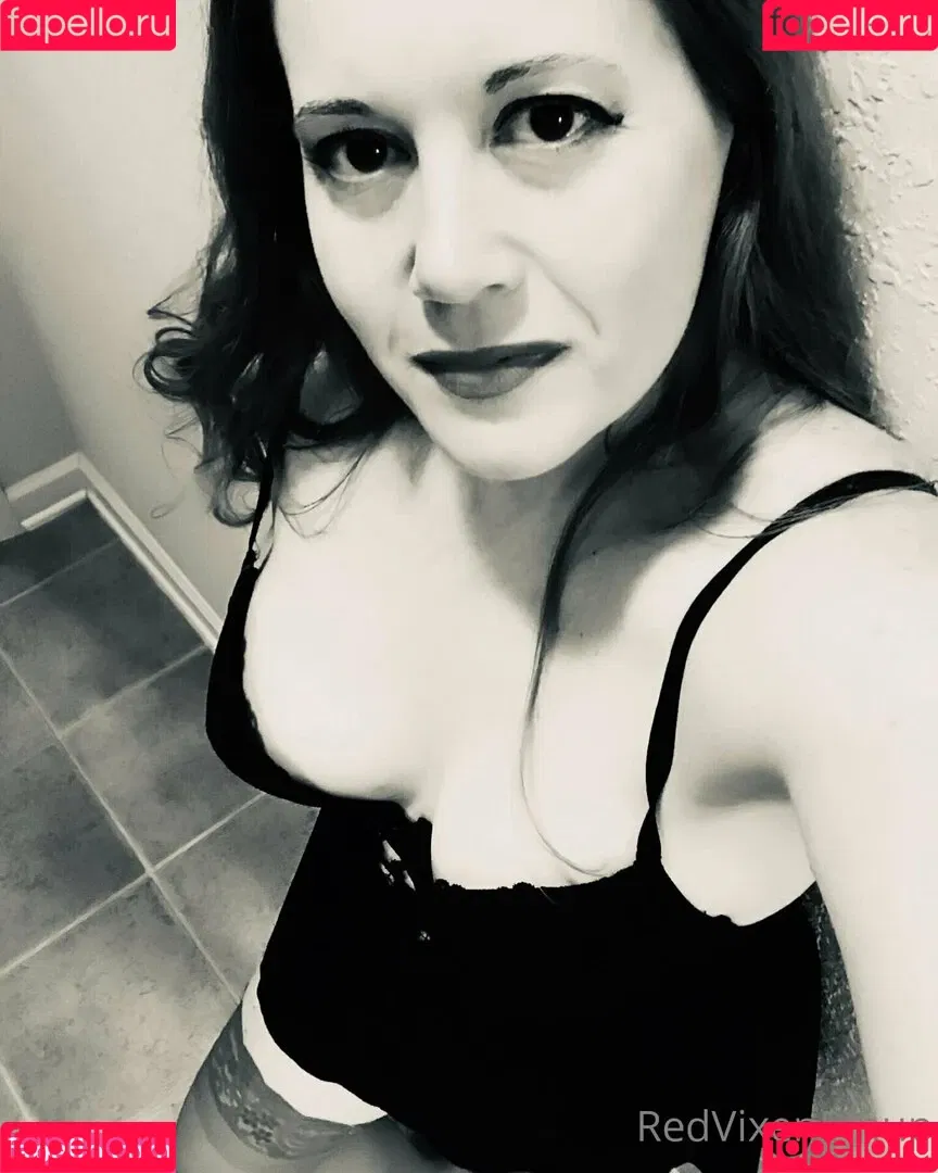 redvixenpinup Onlyfans Photo Gallery 