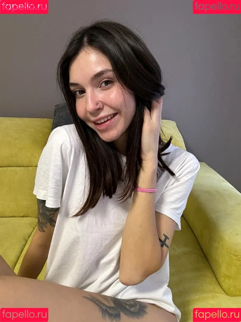 KiraFemmeFatal Onlyfans Photo Gallery 