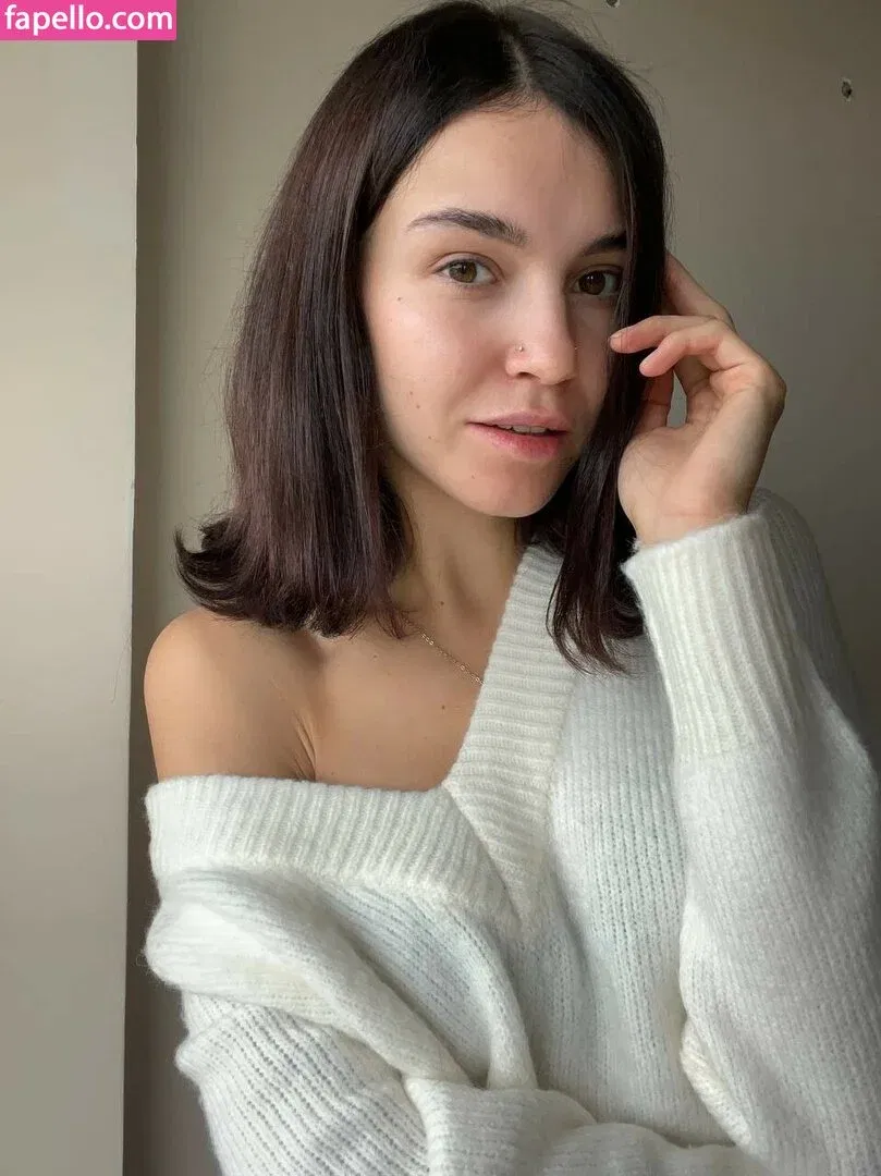 KiraFemmeFatal Onlyfans Photo Gallery 