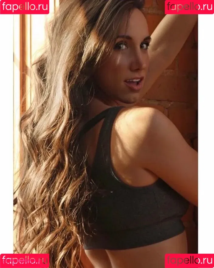 Julie Piraino Onlyfans Photo Gallery 