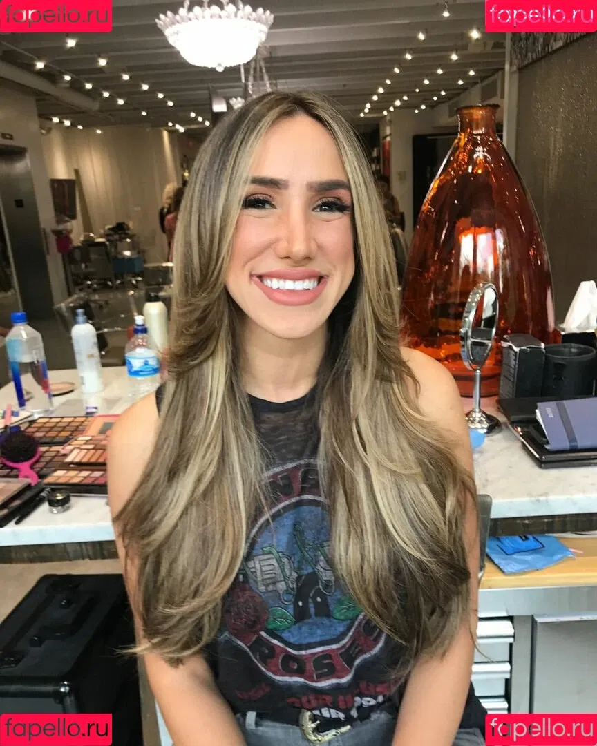 Julie Piraino Onlyfans Photo Gallery 