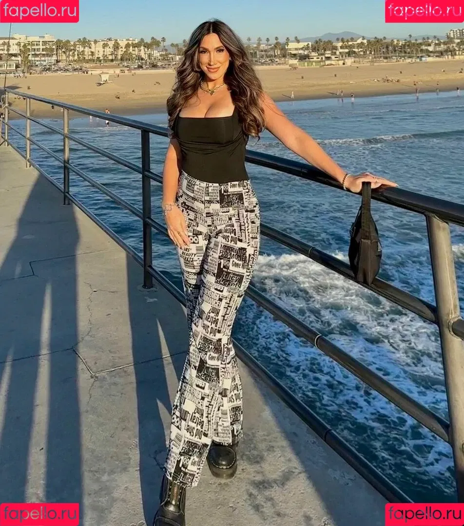 Julie Piraino Onlyfans Photo Gallery 