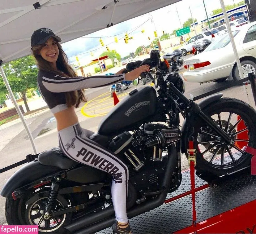 Julie Piraino Onlyfans Photo Gallery 