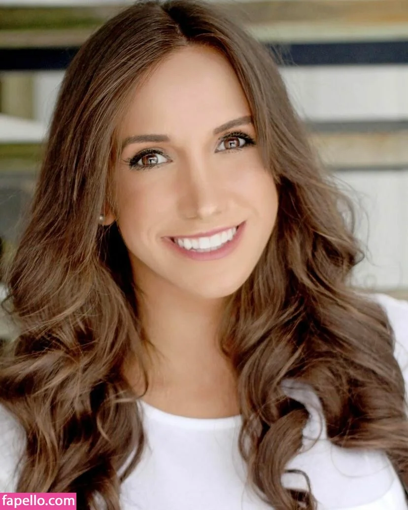 Julie Piraino Onlyfans Photo Gallery 