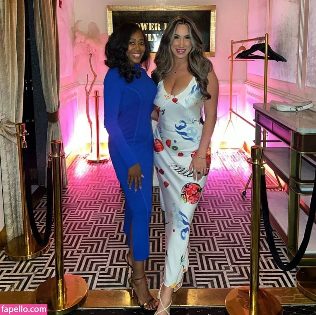 Julie Piraino Onlyfans Photo Gallery 