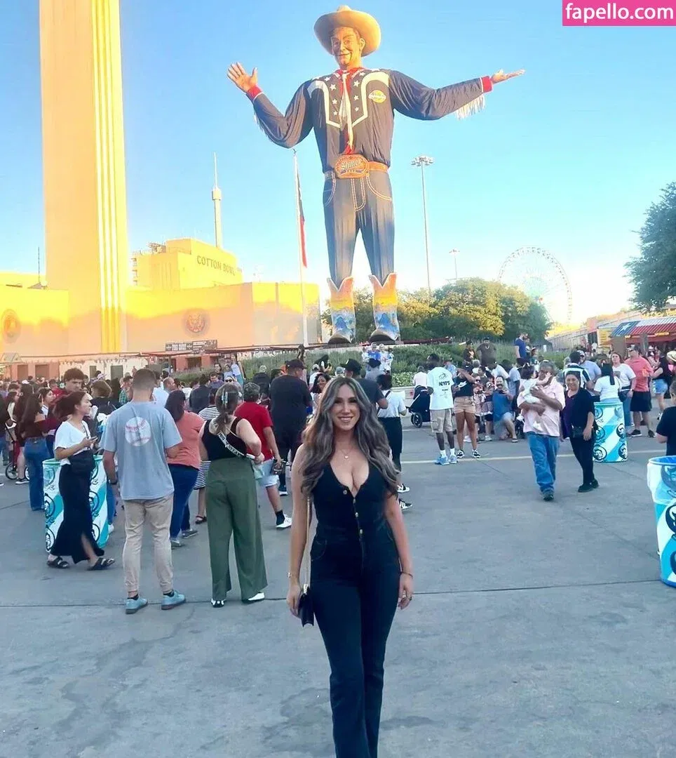 Julie Piraino Onlyfans Photo Gallery 