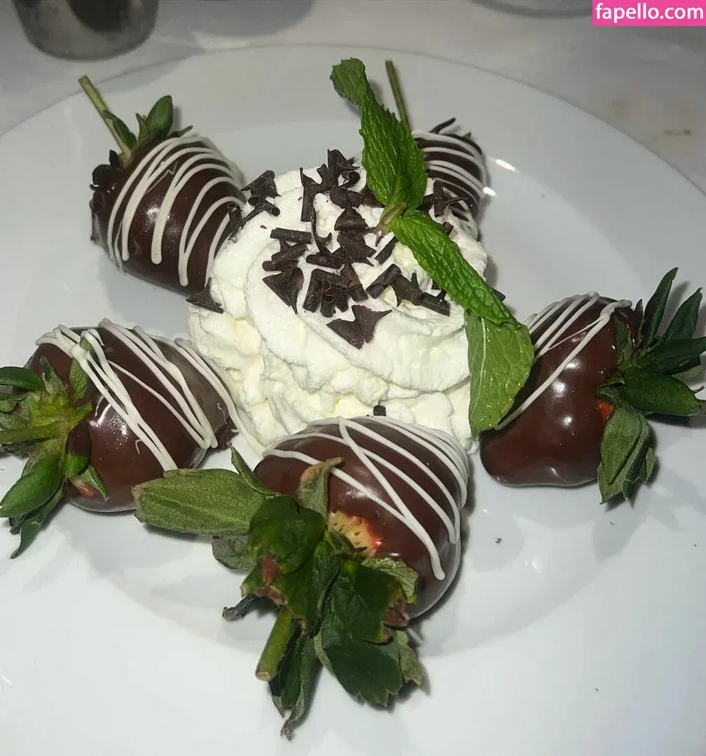 Julie Piraino Onlyfans Photo Gallery 