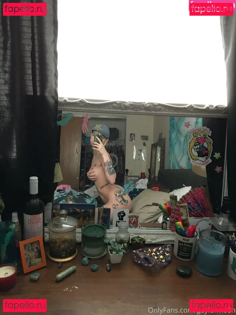 c0meonaileen Onlyfans Photo Gallery 