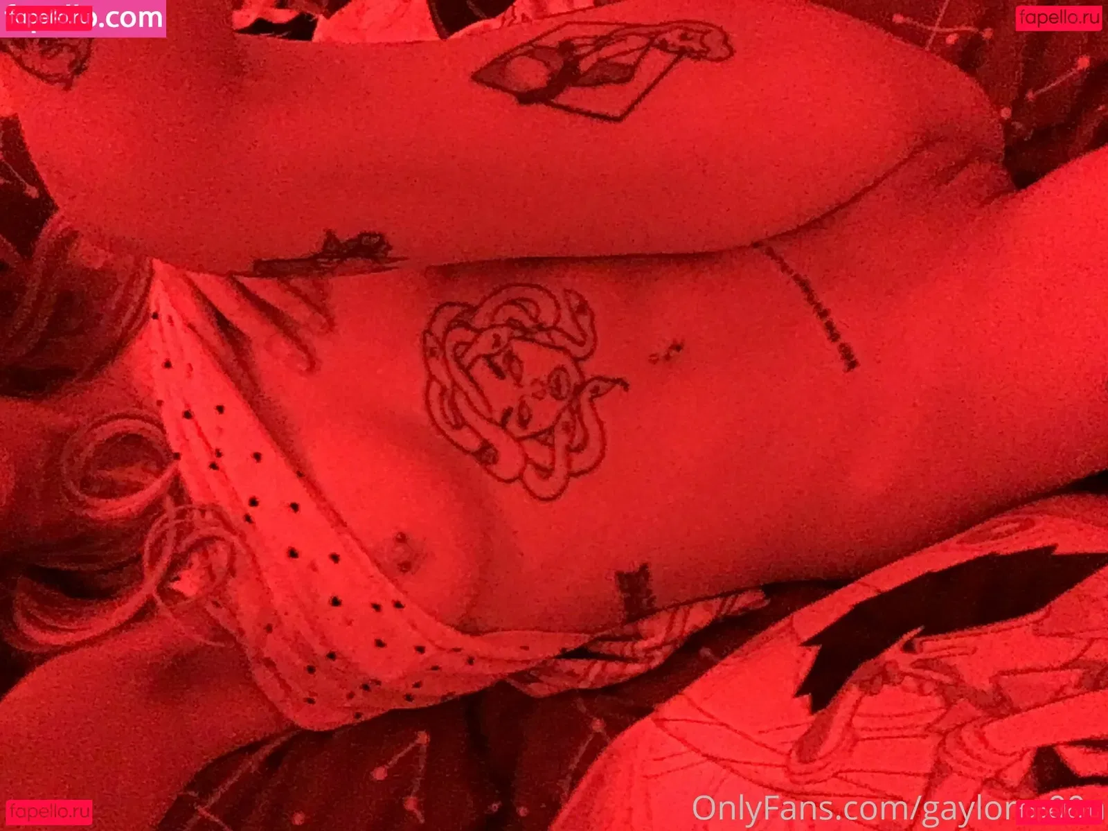 c0meonaileen Onlyfans Photo Gallery 