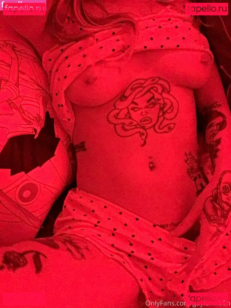 c0meonaileen Onlyfans Photo Gallery 