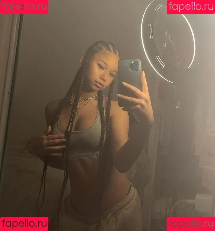 Chevelly Onlyfans Photo Gallery 