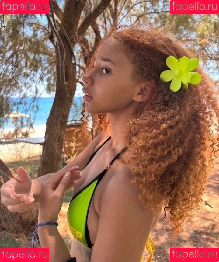 Chevelly Onlyfans Photo Gallery 