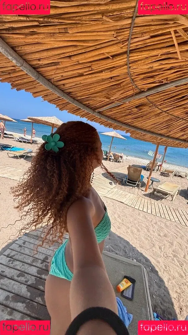 Chevelly Onlyfans Photo Gallery 