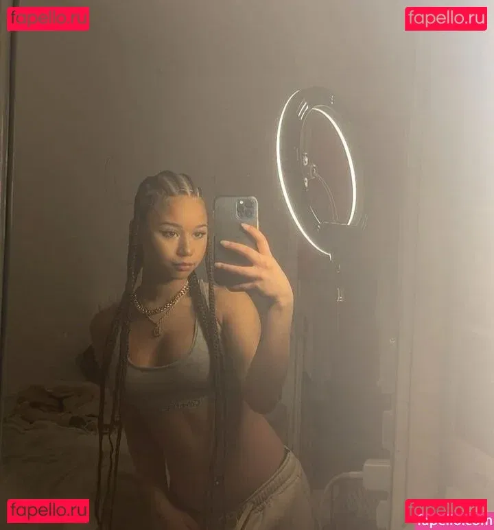 Chevelly Onlyfans Photo Gallery 