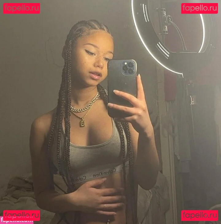 Chevelly Onlyfans Photo Gallery 