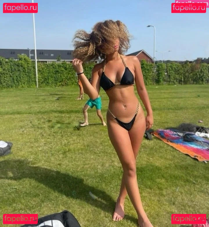 Chevelly Onlyfans Photo Gallery 