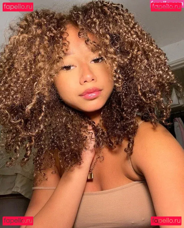 Chevelly Onlyfans Photo Gallery 