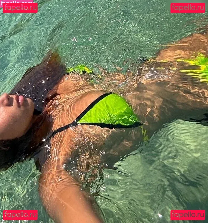 Chevelly Onlyfans Photo Gallery 