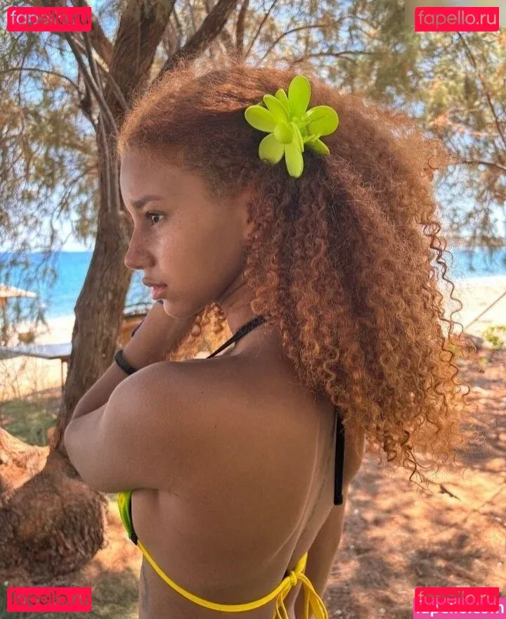 Chevelly Onlyfans Photo Gallery 