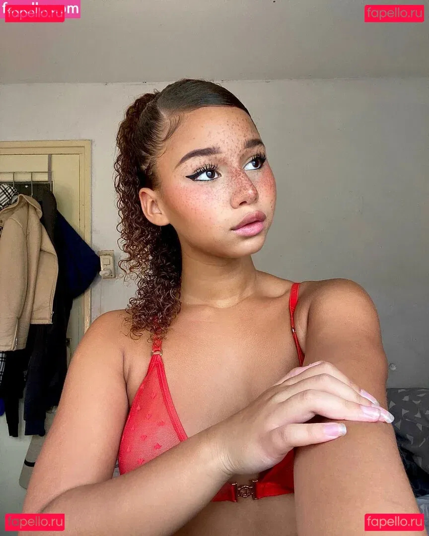 Chevelly Onlyfans Photo Gallery 