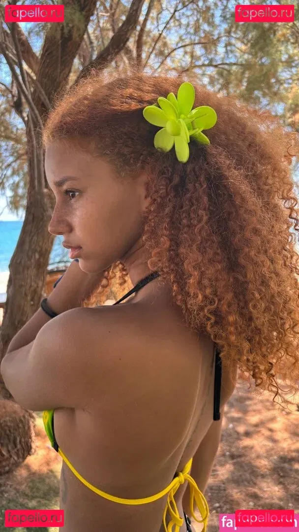 Chevelly Onlyfans Photo Gallery 