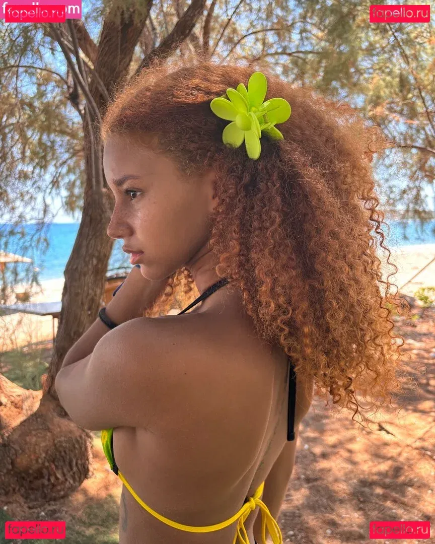 Chevelly Onlyfans Photo Gallery 