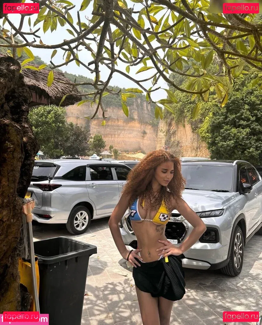 Chevelly Onlyfans Photo Gallery 