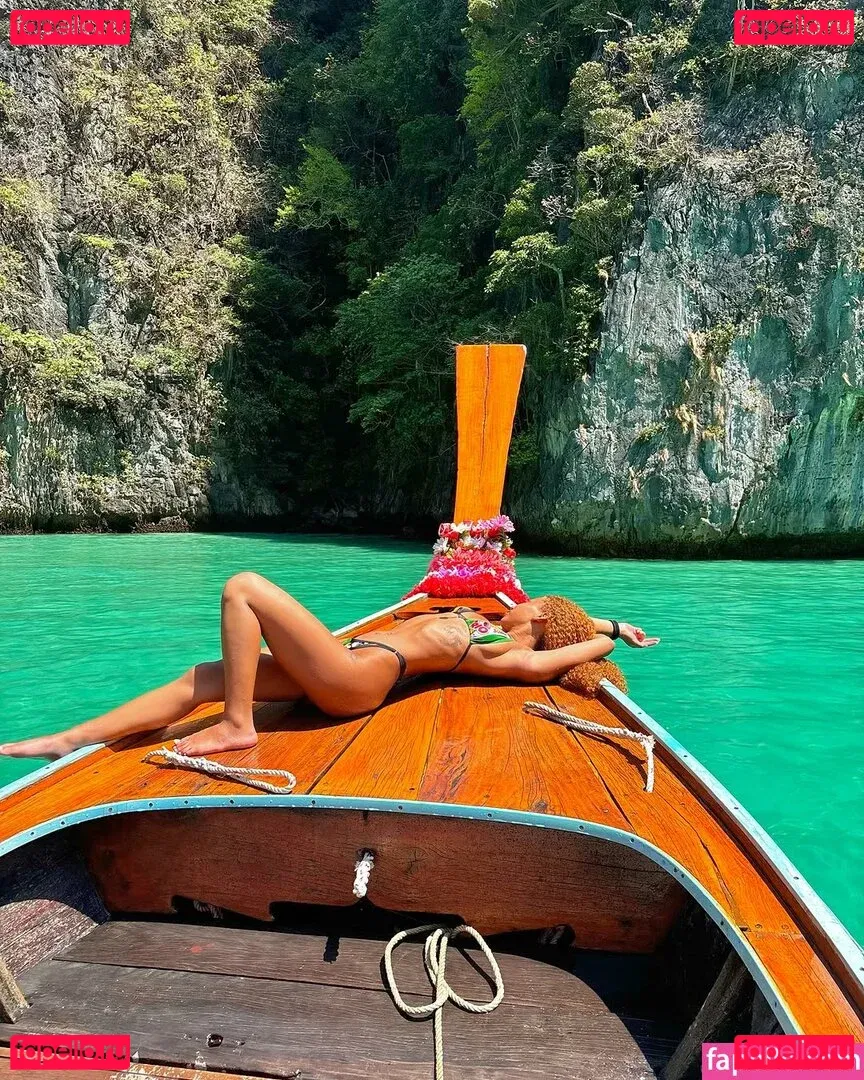 Chevelly Onlyfans Photo Gallery 