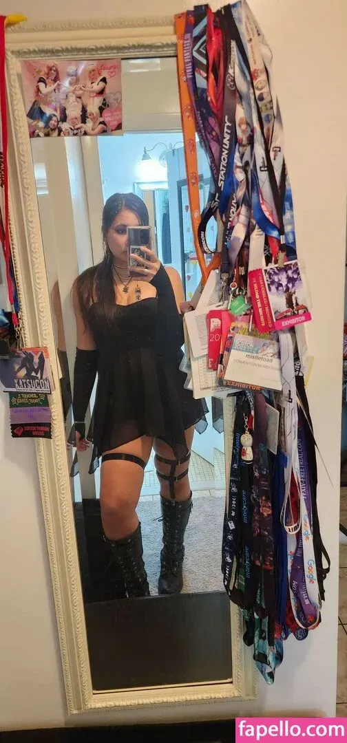 Mistletoad Onlyfans Photo Gallery 